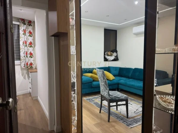 Tirane, jepet me qera apartament 2+1 Kati 2, 60 m² 780 € (Inxhinieria e Ndertimit)