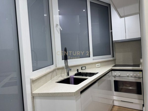 Tirane, jepet me qera apartament 2+1 Kati 2, 60 m² 780 € (Inxhinieria e Ndertimit)