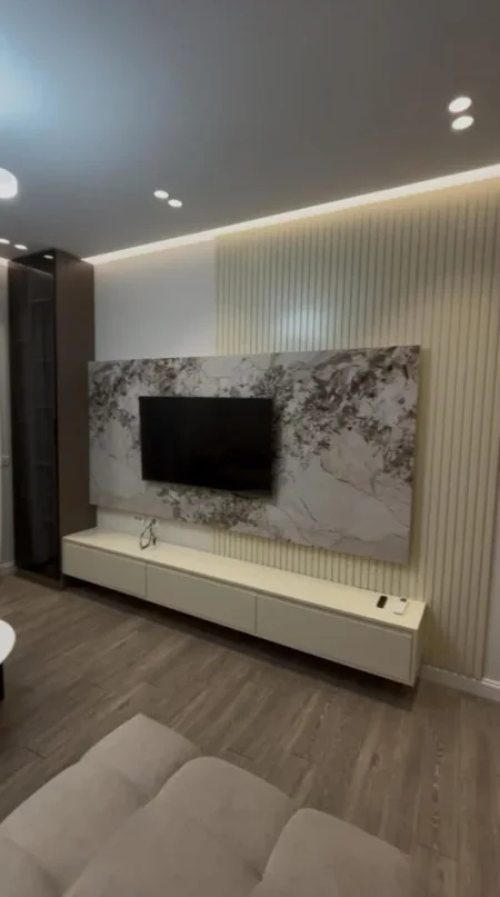 Tirane, jepet me qera apartament 2+1 Kati 1, 95 m² 1.100 € (teg)