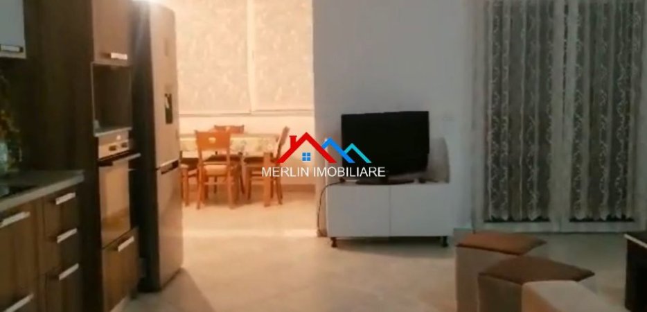 Tirane, jepet me qera apartament 2+1+Ballkon Kati 4, 102 m² 400 € (RRUGA SOTIR CACI,FRESK)