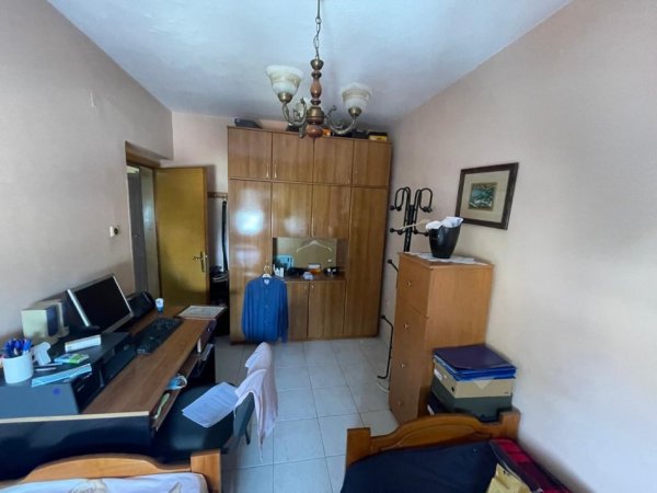 Tirane, jepet me qera apartament 3+1+Aneks Kati 6, 100 m² 500 € (mine peza)