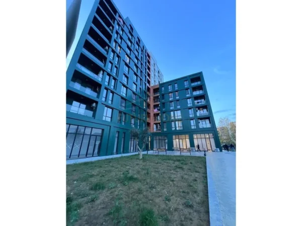 Tirane, jepet me qera ambjent biznesi , 42 m² 500 € 