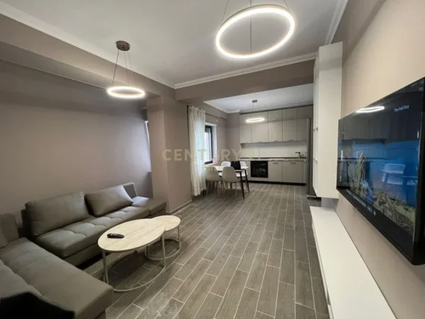 Tirane, jepet me qera apartament 2+1 Kati 1, 77 m² 900 € (Kodra e Diellit 2)