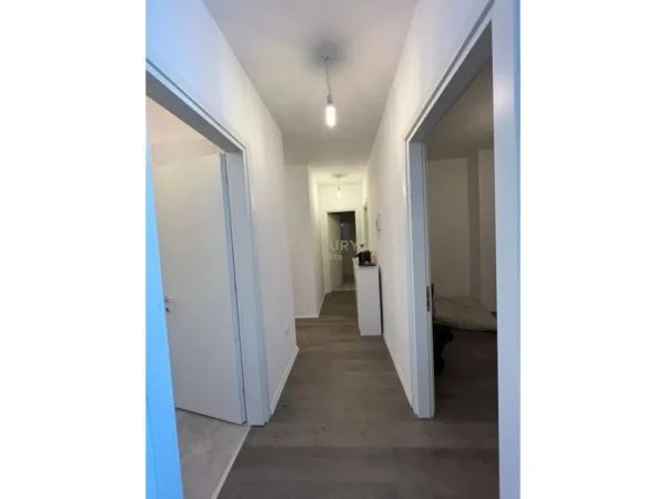 Tirane, jepet me qera apartament 2+1 Kati 2, 86 m² 500 € (QTU)