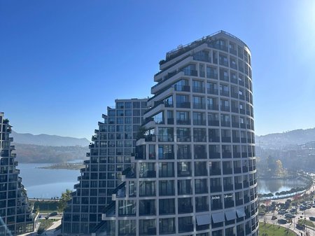 Tirane, shitet apartament 3+1 Kati 9, 179 m² 700.000 € (Lake View Residence)