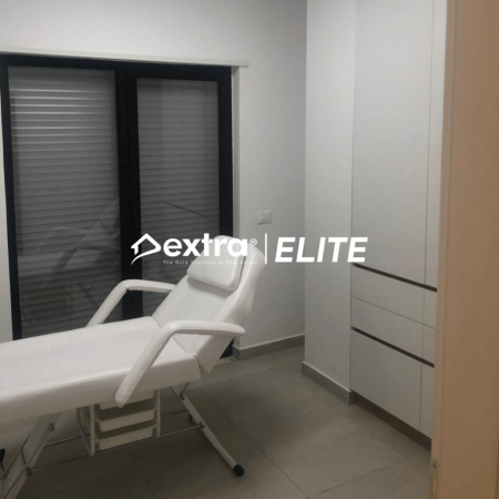 Tirane, jepet me qera apartament 3+1+Aneks Kati 10, 116 m² 750 € (Pazari i Ri)