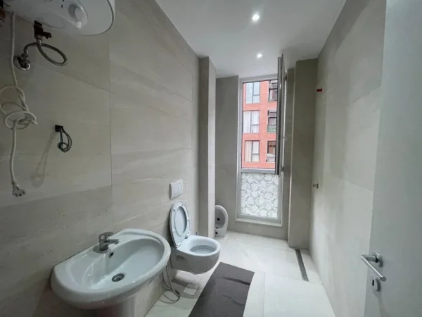 Tirane, shitet apartament 3+1+Ballkon Kati 3, 130 m² 352.000 € (Bulevardi i Ri)