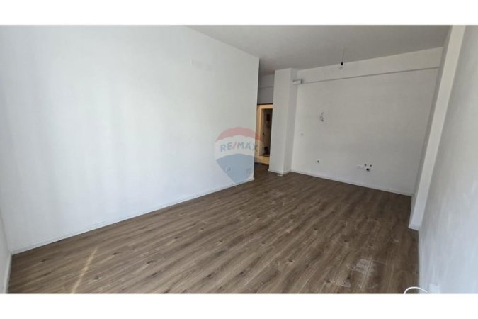 Tirane, shitet apartament 1+1 Kati 3, 57 m² 86.000 € (Rezidenca Platea, Tiranë)  ID: 530201045-160