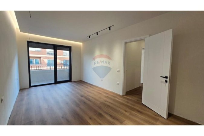 Tirane, shitet apartament 2+1 Kati 4, 118 m² 330.000 € (Liqeni I Thatë, Tiranë)  ID: 530191066-48