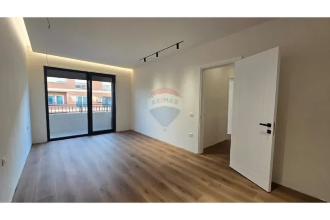 Tirane, shitet apartament 2+1 Kati 4, 118 m² 330.000 € (Liqeni I Thatë, Tiranë)  ID: 530191066-48