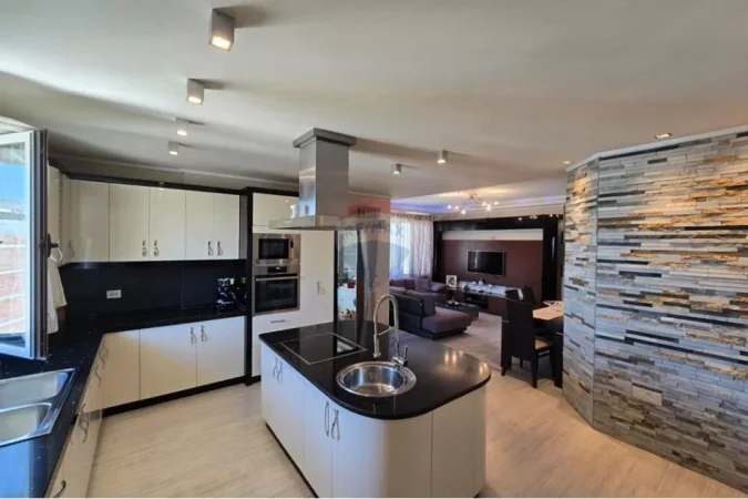 Tirane, shitet apartament 3+1 Kati 8, 162 m² 220.000 € (Rruga Mikel Maruli, Tiranë) ID: 530411001-1283