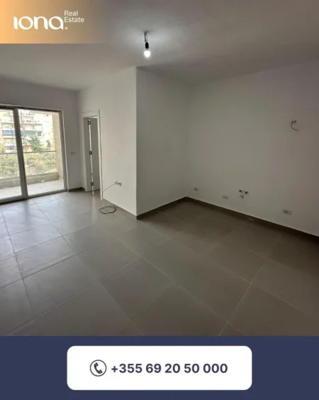 Golem, shitet apartament 2+1 Kati 1, 86 m² 