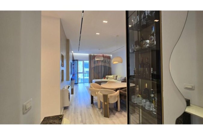 Tirane, shitet apartament 2+1 Kati 7, 100 m² 250.000 € (Rruga 5 Maji, Tiranë(ID: 530191066-45)