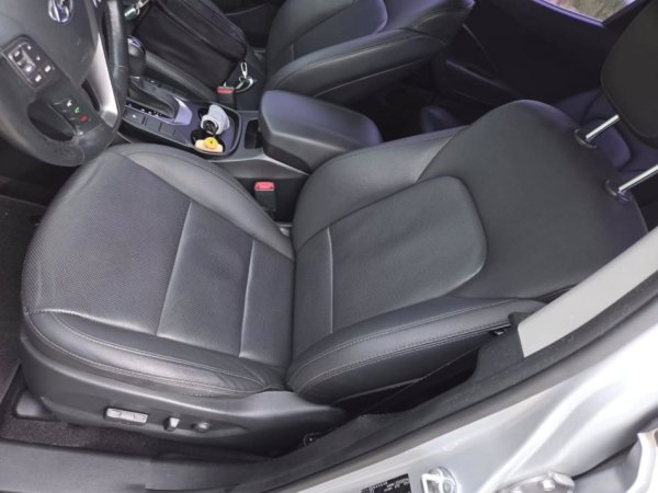 Tirane, shitet makine Hyundai Santa Fe Nafte, gri metalizato manuale Klima 205 km 8.500 €