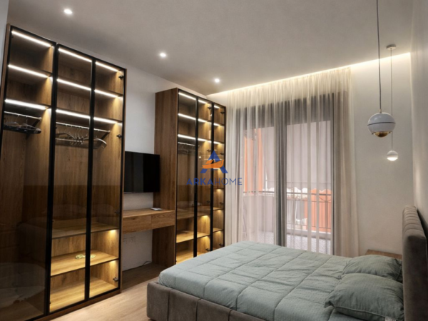 Tirane, shitet apartament 2+1+Ballkon Kati 6, 114 m² 555.000 € 