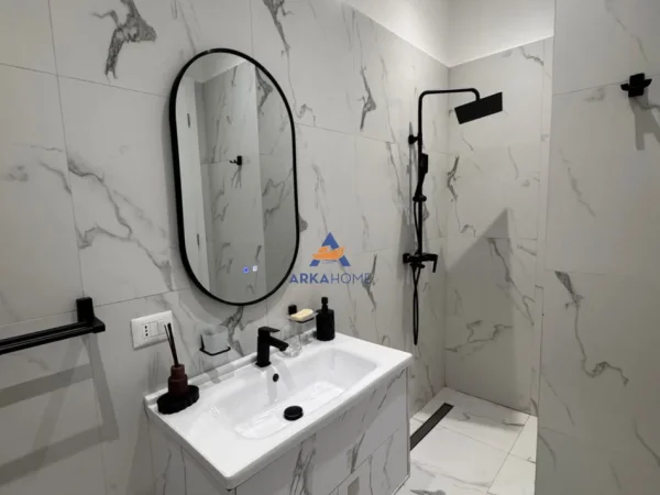 Tirane, shitet apartament 2+1+Ballkon Kati 6, 114 m² 555.000 € 