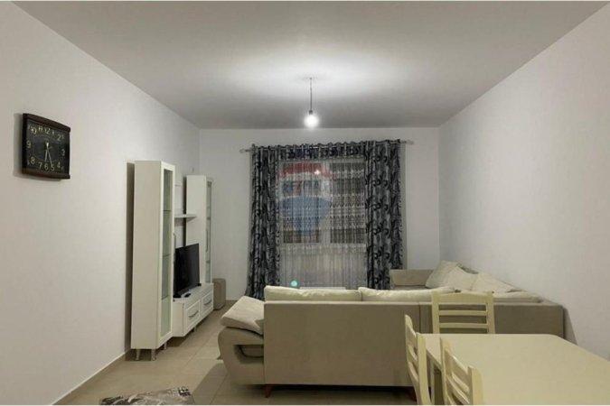 Tirane, shitet apartament 3+1 Kati 2, 140 m² 246.000 € (Rruga Aleksandër Moisiu, Tiranë(ID: 530471009-181)