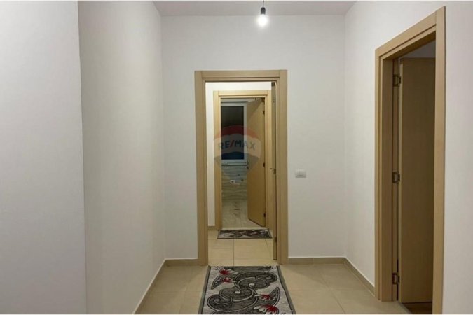 Tirane, shitet apartament 3+1 Kati 2, 140 m² 246.000 € (Rruga Aleksandër Moisiu, Tiranë(ID: 530471009-181)