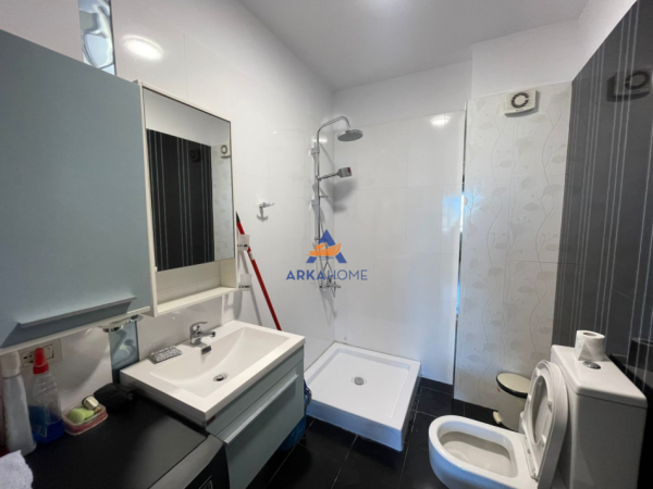 Tirane, shitet apartament 2+1+Ballkon Kati 5, 99 m² 157.000 € 