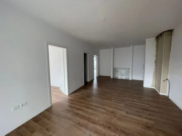 Tirane, shitet apartament 2+1 Kati 2, 112 m² 199.000 € (Rruga Jordan Misja)