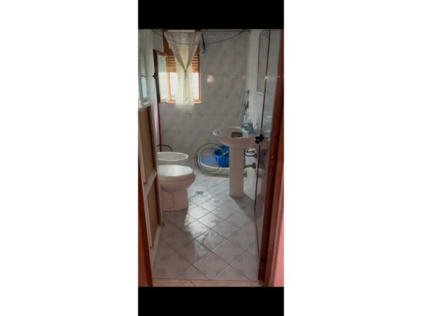 Durres, jepet me qera garsonier 1+1 , 50 m² 220 € 