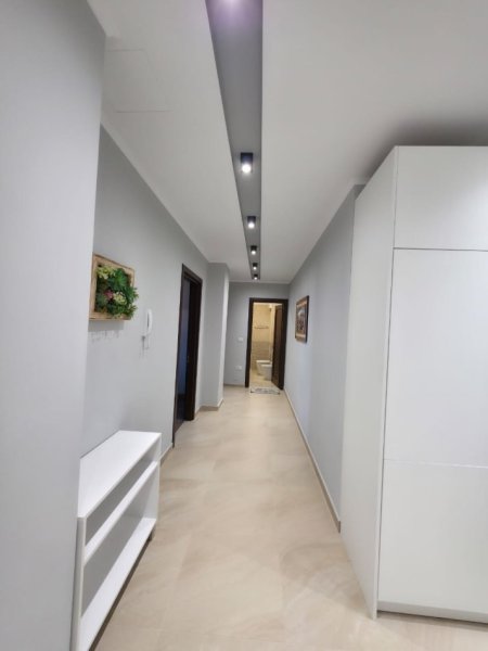 Tirane, shitet 2+1+Ballkon Kati 2, 96 m² 220.000 € (Kompleksi Fratari)
