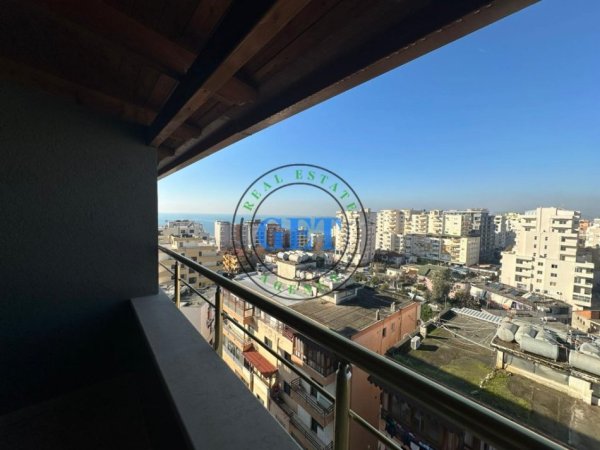 Durres, jepet me qera apartament 1+1 Kati 8, 101 m² 450 € (Plazh Hekurudha)