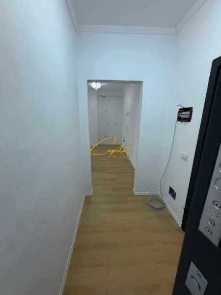 Tirane, shitet apartament 2+1 Kati 3, 75 m² 112.000 € (FRESKU)