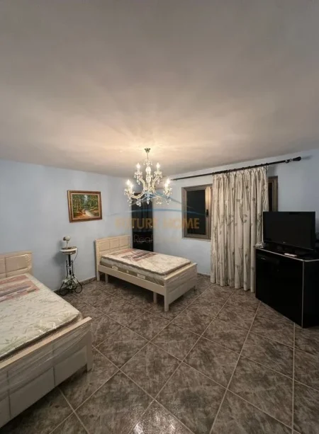 Tirane, jepet me qera apartament 2+1 Kati 4, 71 m² 600 € (Shkolla e Kuqe)