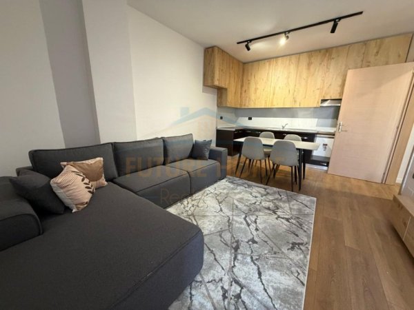 Tirane, shitet apartament 2+1 Kati 8, 78 m² 127.000 € (, Unaza e Re, Tiranë)