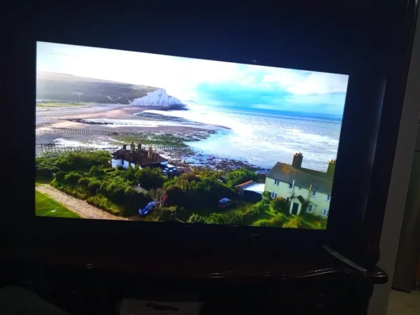 Tirane, shes Smart TV Tv 42 SMART polsh Fox 9.000 leke FULL HD