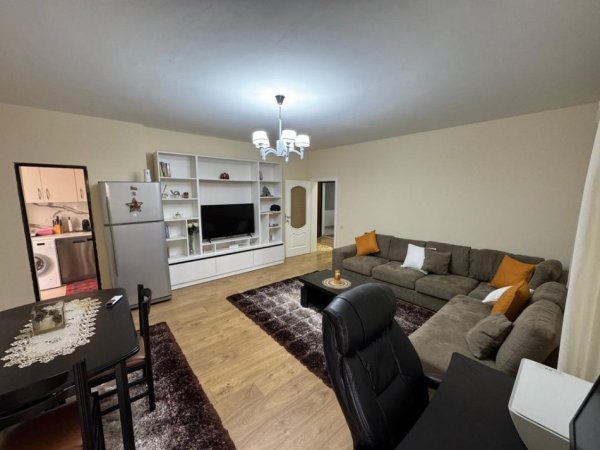 Tirane, shitet apartament 2+1+Ballkon Kati 3, 107 m² 250.000 € (Sheshi Willson)