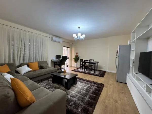 Tirane, shitet apartament 2+1+Ballkon Kati 3, 107 m² 250.000 € (Sheshi Willson)