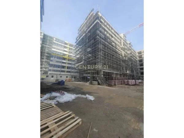 Tirane, shitet apartament 1+1+Ballkon Kati 5, 78 m² 91.000 € (Neom125271)