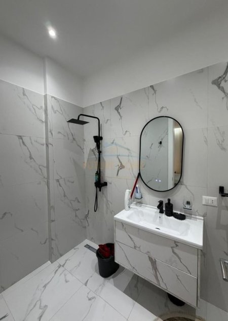 Tirane, jepet me qera apartament 2+1 Kati 5, 114 m² 1.500 € ("Kompleksi Delijorgji ")