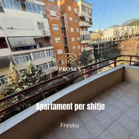 Tirane, shitet apartament 2+1+Ballkon Kati 3, 75 m² 112.000 € (Fresku)