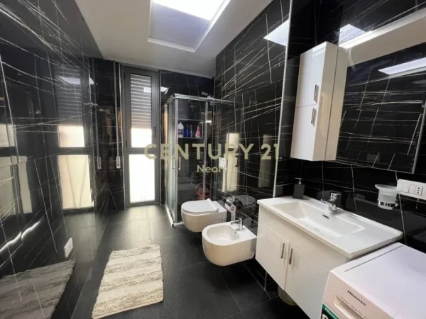 Tirane, shitet apartament 2+1+Aneks+Ballkon Kati 7, 110 m² (Neom129325)