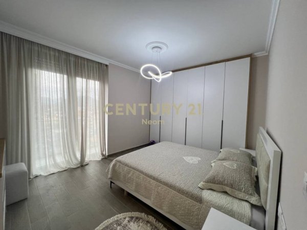 Tirane, shitet apartament 2+1+Aneks+Ballkon Kati 7, 110 m² (Neom129325)