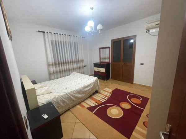 Tirane, jepet me qera apartament 1+1 Kati 2, 75 m² 350 € (5 maj)