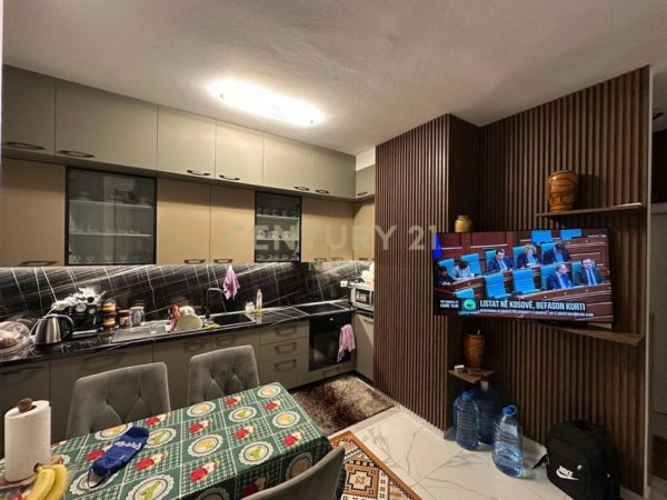 Tirane, shitet apartament 2+1+Ballkon Kati 2, 75 m² 150.000 € (Neom129329)