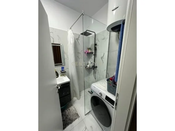 Tirane, shitet apartament 2+1+Ballkon Kati 2, 75 m² 150.000 € (Neom129329)