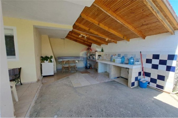 Vlore, shitet shtepi 2+1 Kati 0, 456 m² 165.000 € (Ish Fusha Aviacionit Vlorë)