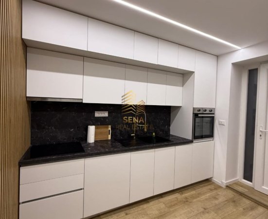 Tirane, jepet me qera garsonier 1+1 Kati 0, 33 m² 550 € (Rruga Kavajes)