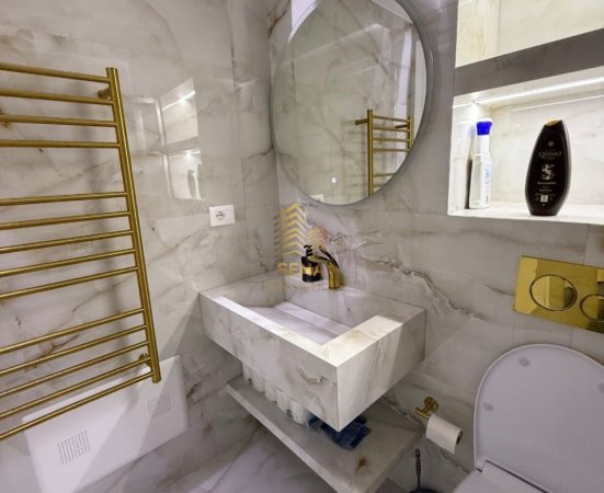 Tirane, jepet me qera garsonier 1+1 Kati 0, 33 m² 550 € (Rruga Kavajes)