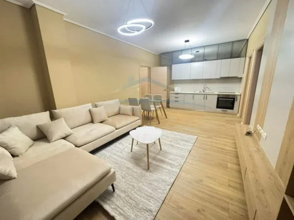 Tirane, shitet apartament 2+1+Ballkon Kati 8, 91 m² 159.000 € (Unaza e Re / Astir)