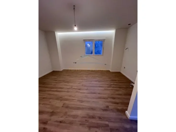 Tirane, shitet apartament 1+1 Kati 0, 46 m² 93.000 € (Materniteti i Ri)