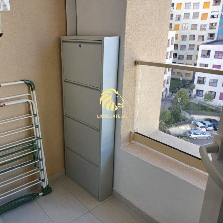 Tirane, jepet me qera apartament 1+1+Ballkon Kati 7, 40 m² 400 € (Ali Demi)