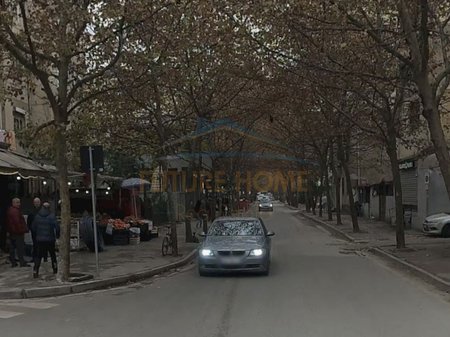 Tirane, shitet ambjent biznesi Kati 0, 73 m² 400.000 € (ISH PARKU TIRANE)