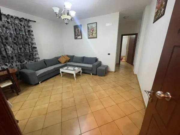 Tirane, jepet me qera apartament 1+1 Kati 2, 75 m² 350 € (5 maj)