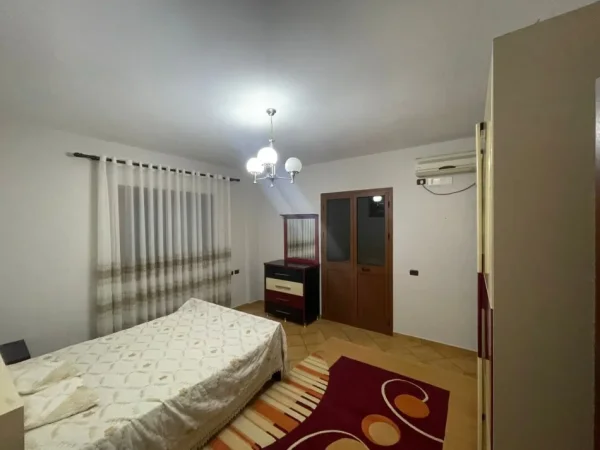 Tirane, jepet me qera apartament 1+1 Kati 2, 75 m² 350 € (5 maj)